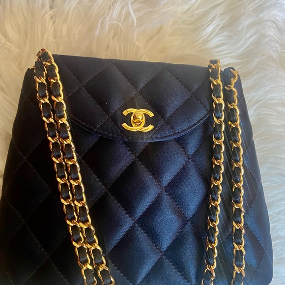 CHANEL Vintage Rare Blue satin evening bag Made in Italy - Picture 2 of 10